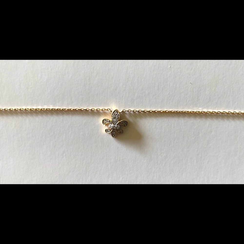 14 kg fleur de lis necklace